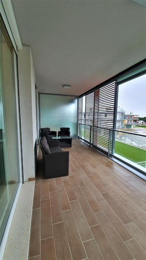 Isola Blu Luxury Apartment ลิโดดิเยโซโล ภายนอก รูปภาพ